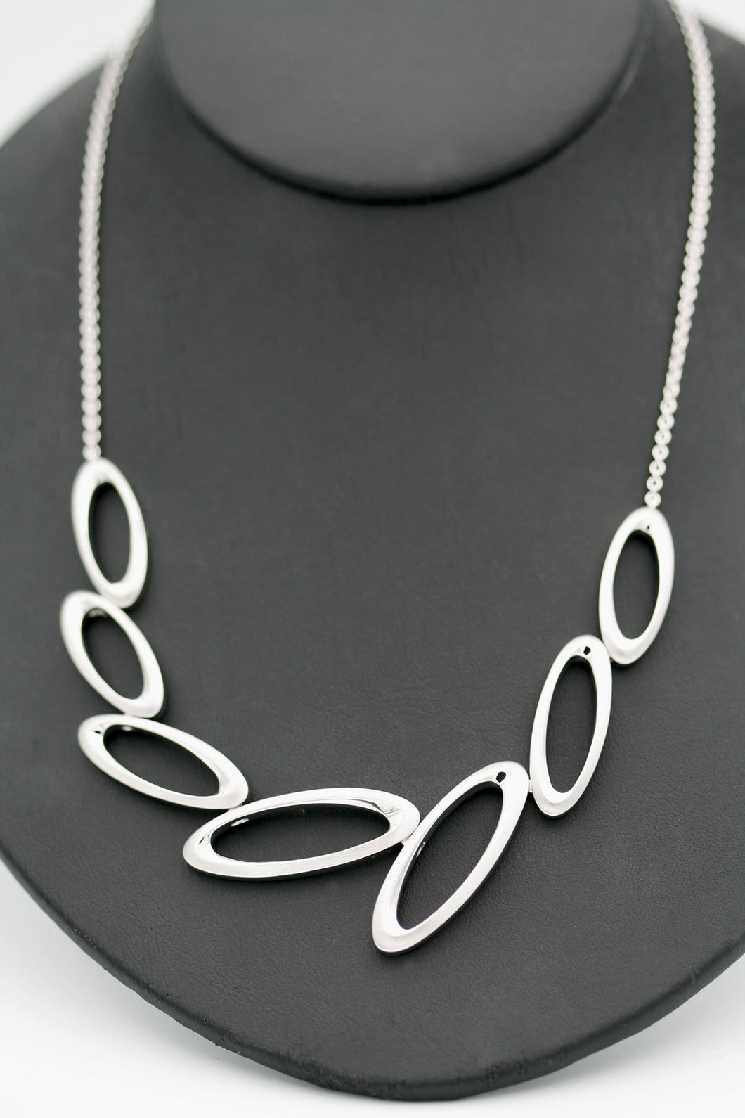 Ovals Swooning Necklace