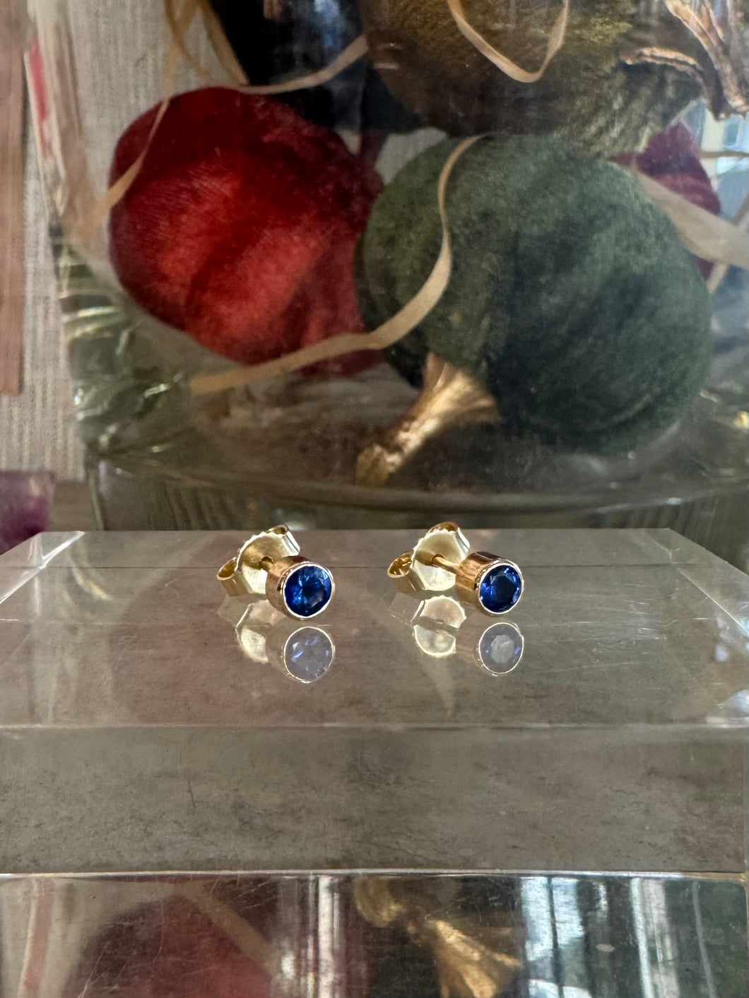 DS Ceylon Sapphire Bezel Set Studs