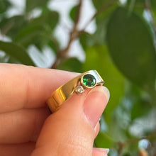 Load image into Gallery viewer, DS Tsavorite Garnet and Diamond Bezel Set Gold Band
