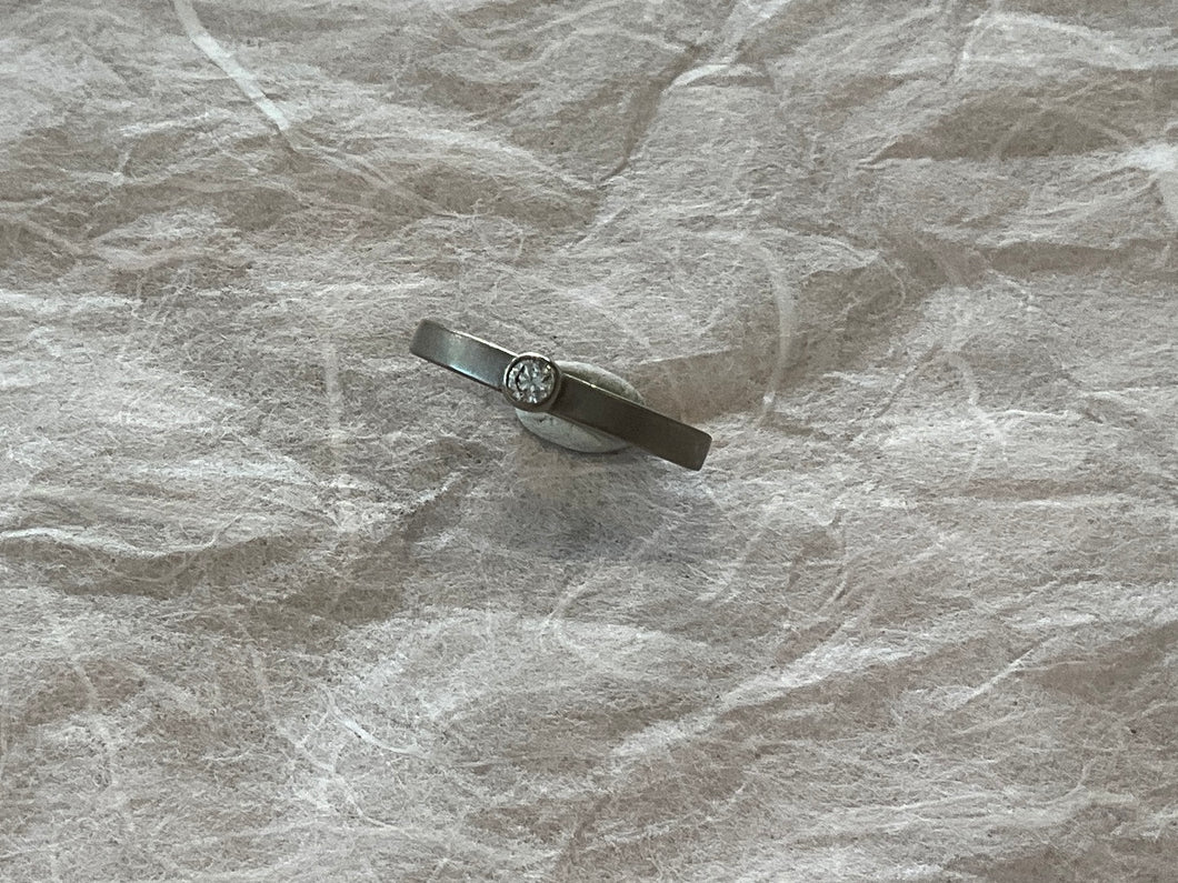 DS Diamond Bezel Ring