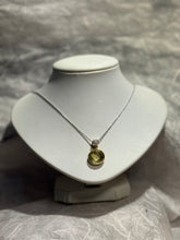 Load image into Gallery viewer, Green Quartz White Gold Necklace
