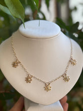 Load image into Gallery viewer, DS Delicate Daisy Chain Necklace
