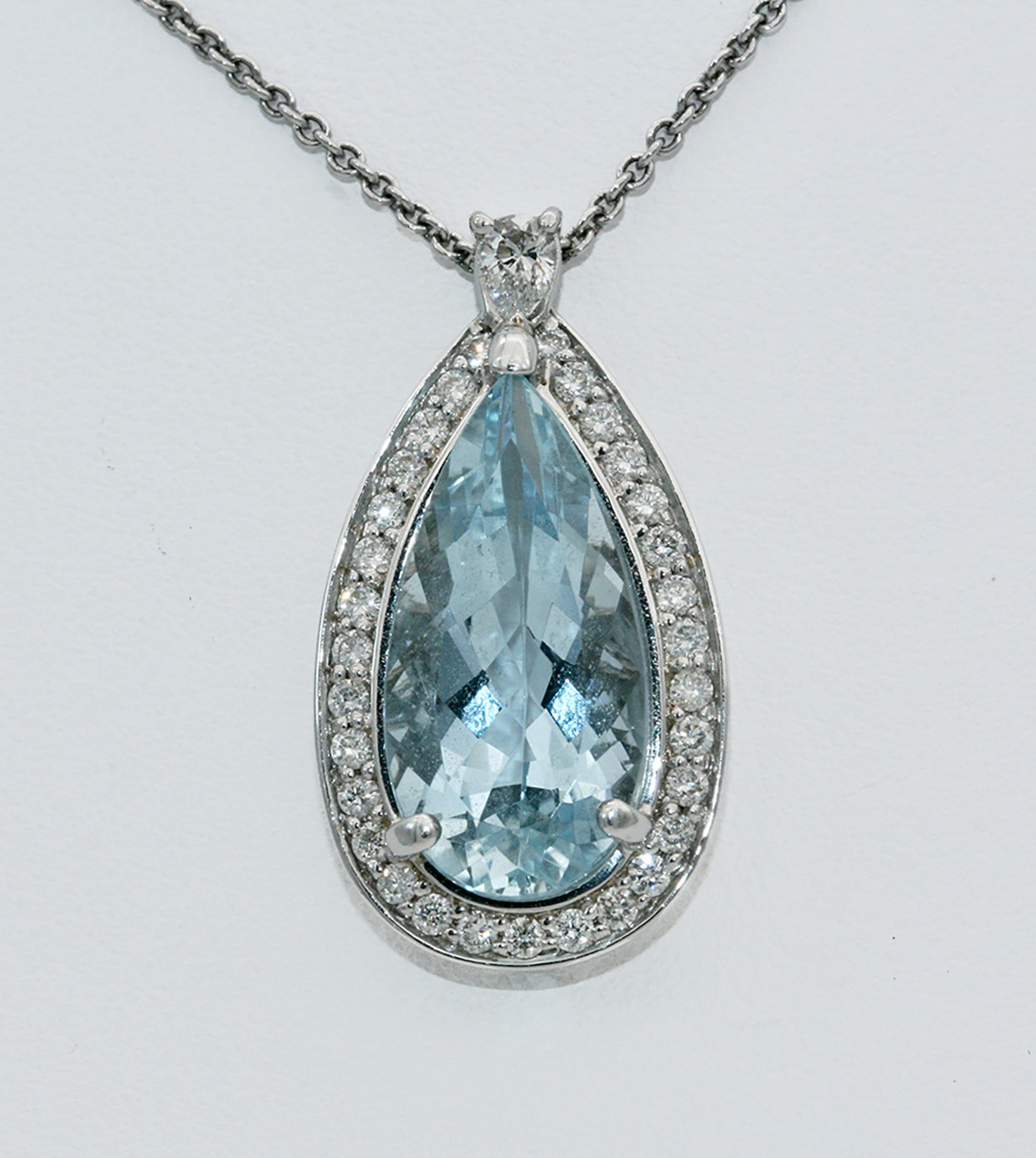 Large 2025 aquamarine pendant