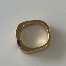 Load image into Gallery viewer, DS Square Ruby Soft Square Band
