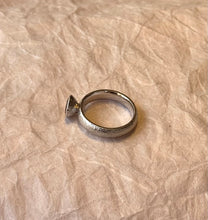 Load image into Gallery viewer, DS Garnet Bezel Textured Band
