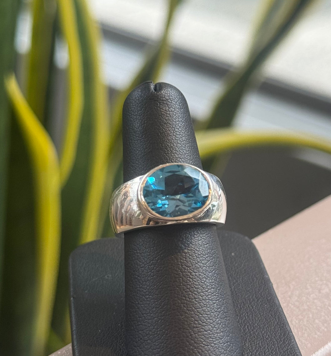 DS Sterling Silver Band with Swiss Blue Topaz