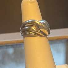 Load image into Gallery viewer, DS Silver Trio Twist Dome Ring
