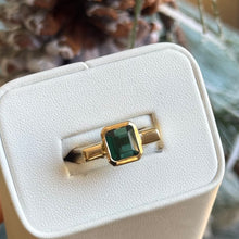 Load image into Gallery viewer, DS Square Green Tourmaline Bezel Set Ring
