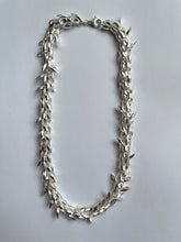 Load image into Gallery viewer, Open mobius ribbon Garland Necklace
